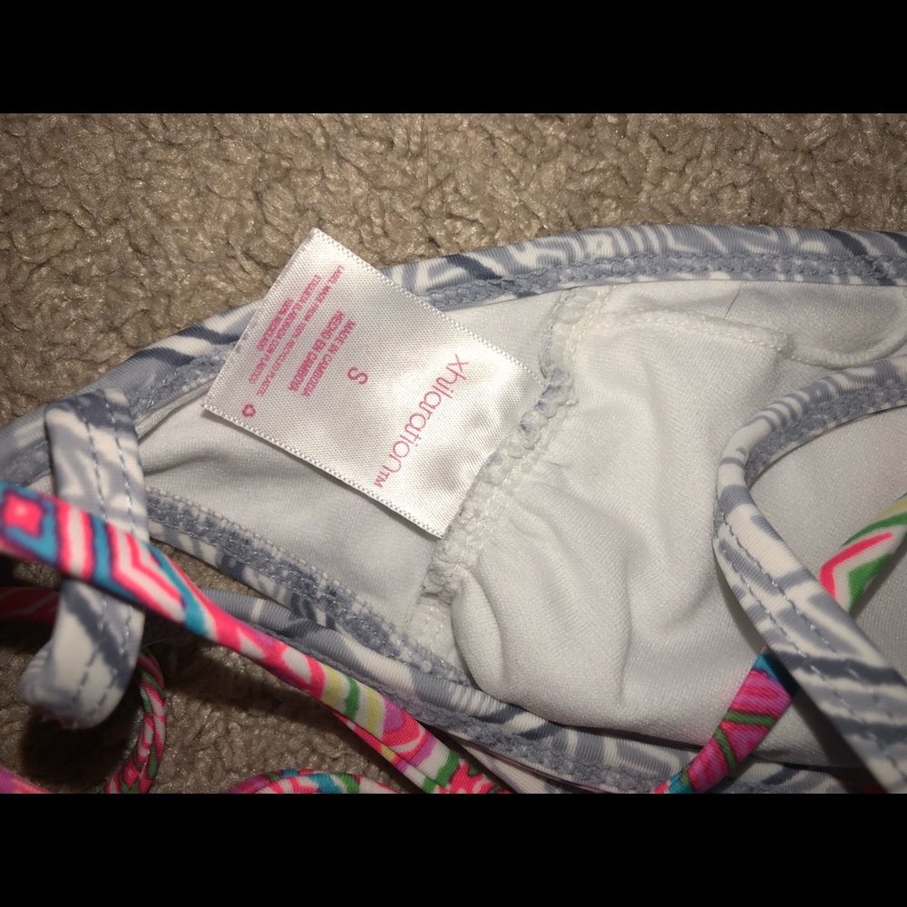 Bikini Set - Picture 3 of 6